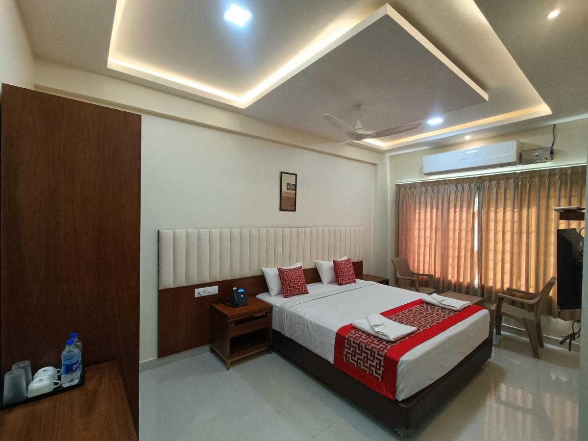 Sri Aswin Grand Hotel Namakkal Ngoại thất bức ảnh