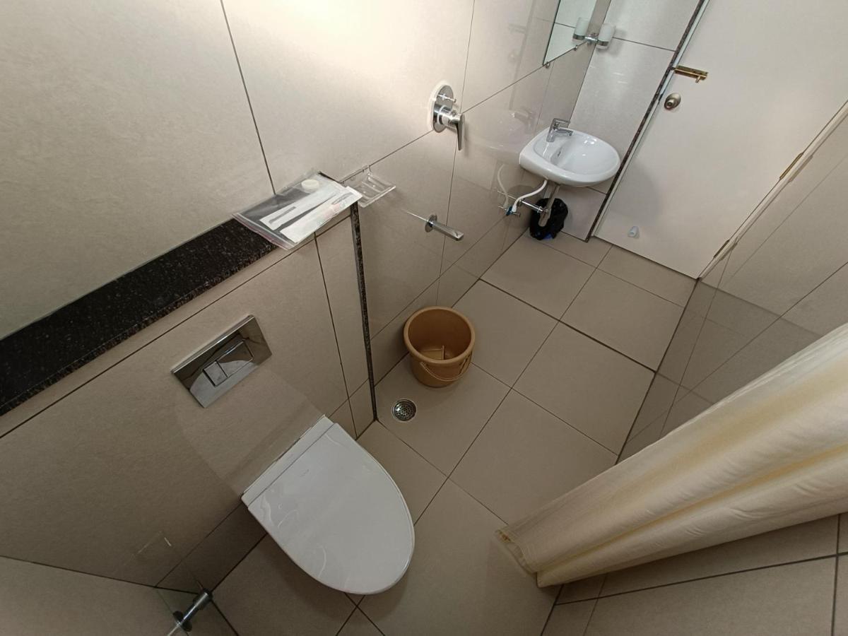 Sri Aswin Grand Hotel Namakkal Ngoại thất bức ảnh