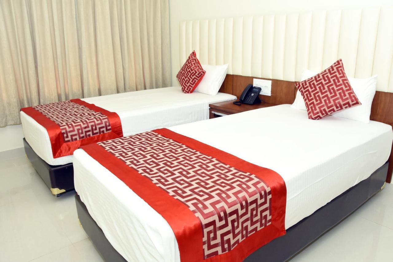 Sri Aswin Grand Hotel Namakkal Ngoại thất bức ảnh