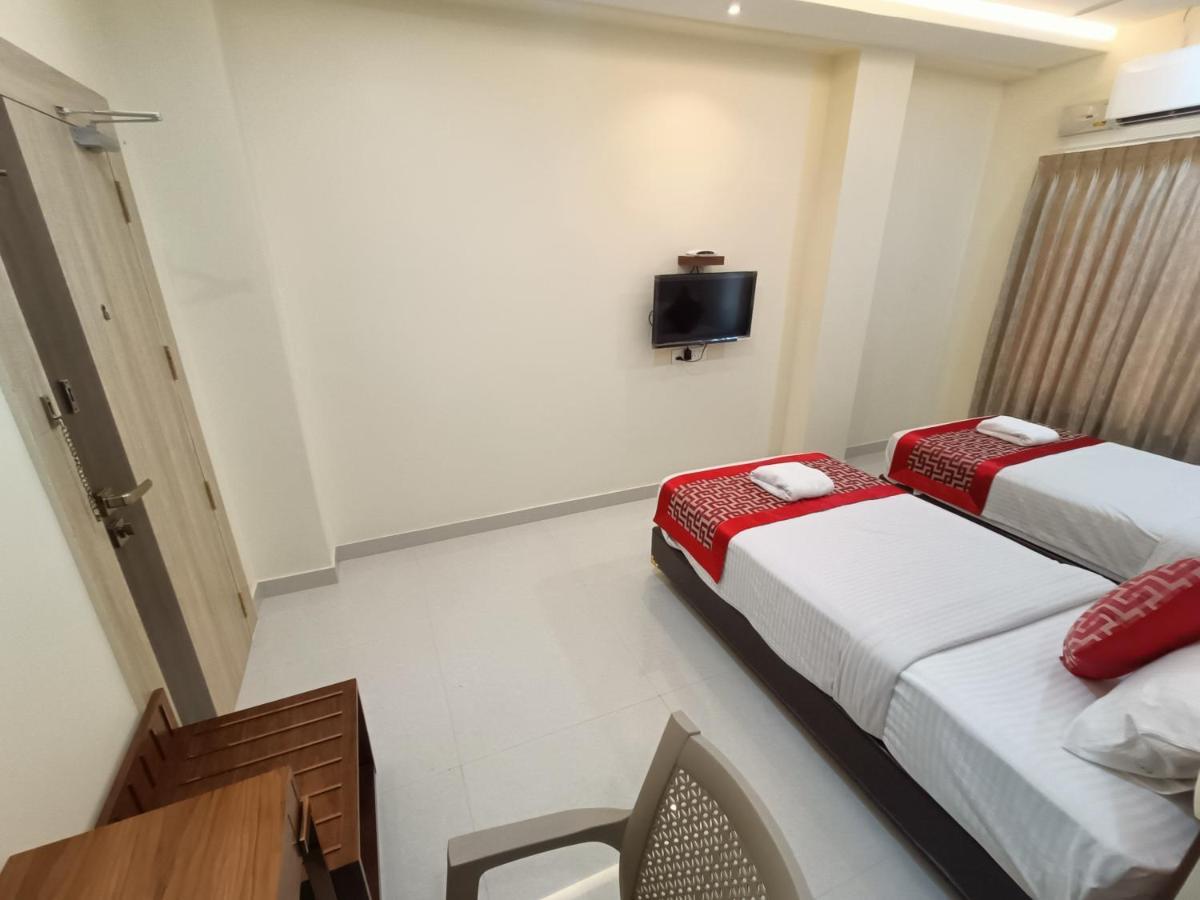 Sri Aswin Grand Hotel Namakkal Ngoại thất bức ảnh