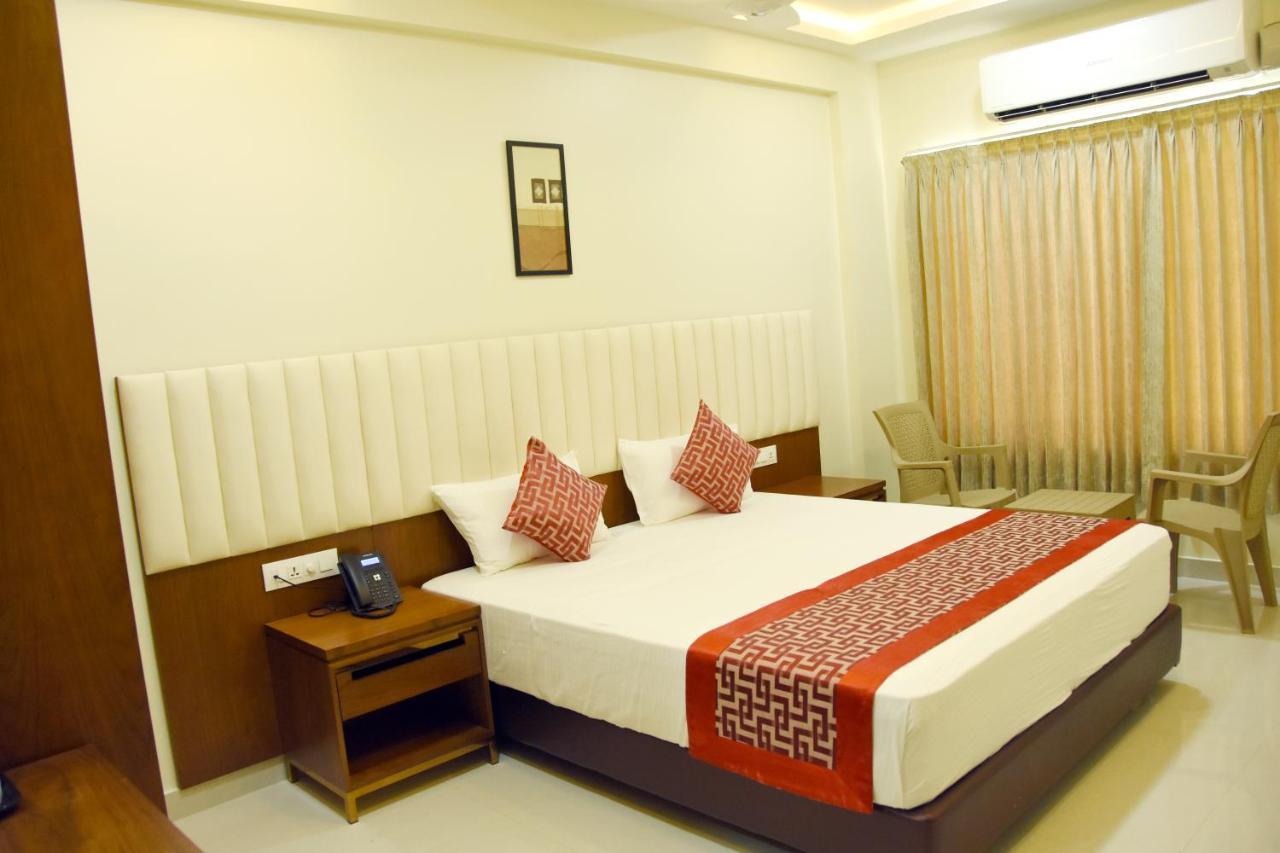 Sri Aswin Grand Hotel Namakkal Ngoại thất bức ảnh