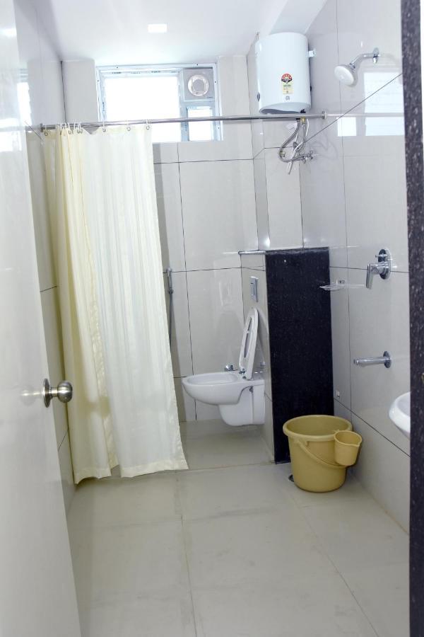 Sri Aswin Grand Hotel Namakkal Ngoại thất bức ảnh