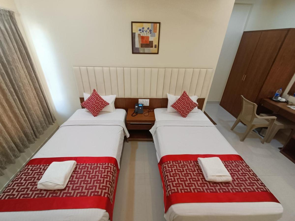 Sri Aswin Grand Hotel Namakkal Ngoại thất bức ảnh
